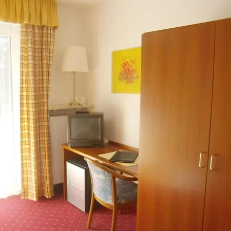 Hotel Garni Rosenhag 3*